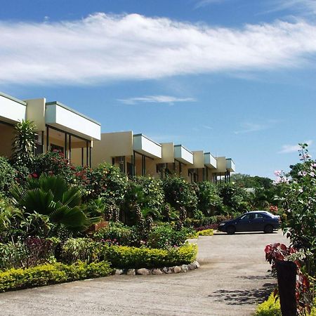 Grand West Villas Nadi Eksteriør billede