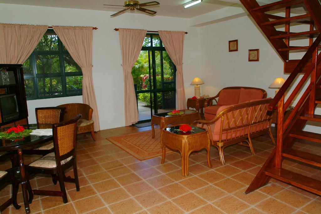 Grand West Villas Nadi Eksteriør billede