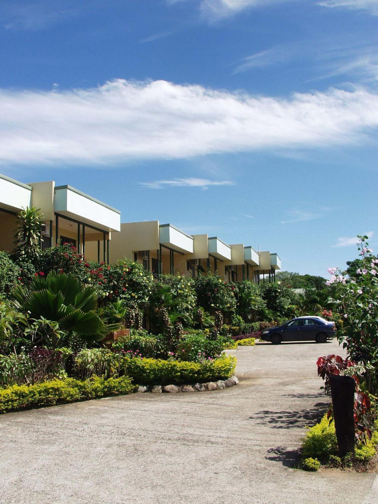 Grand West Villas Nadi Eksteriør billede