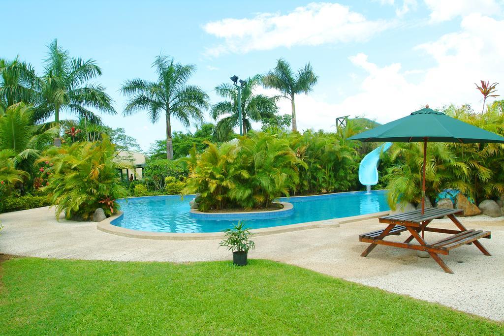 Grand West Villas Nadi Eksteriør billede