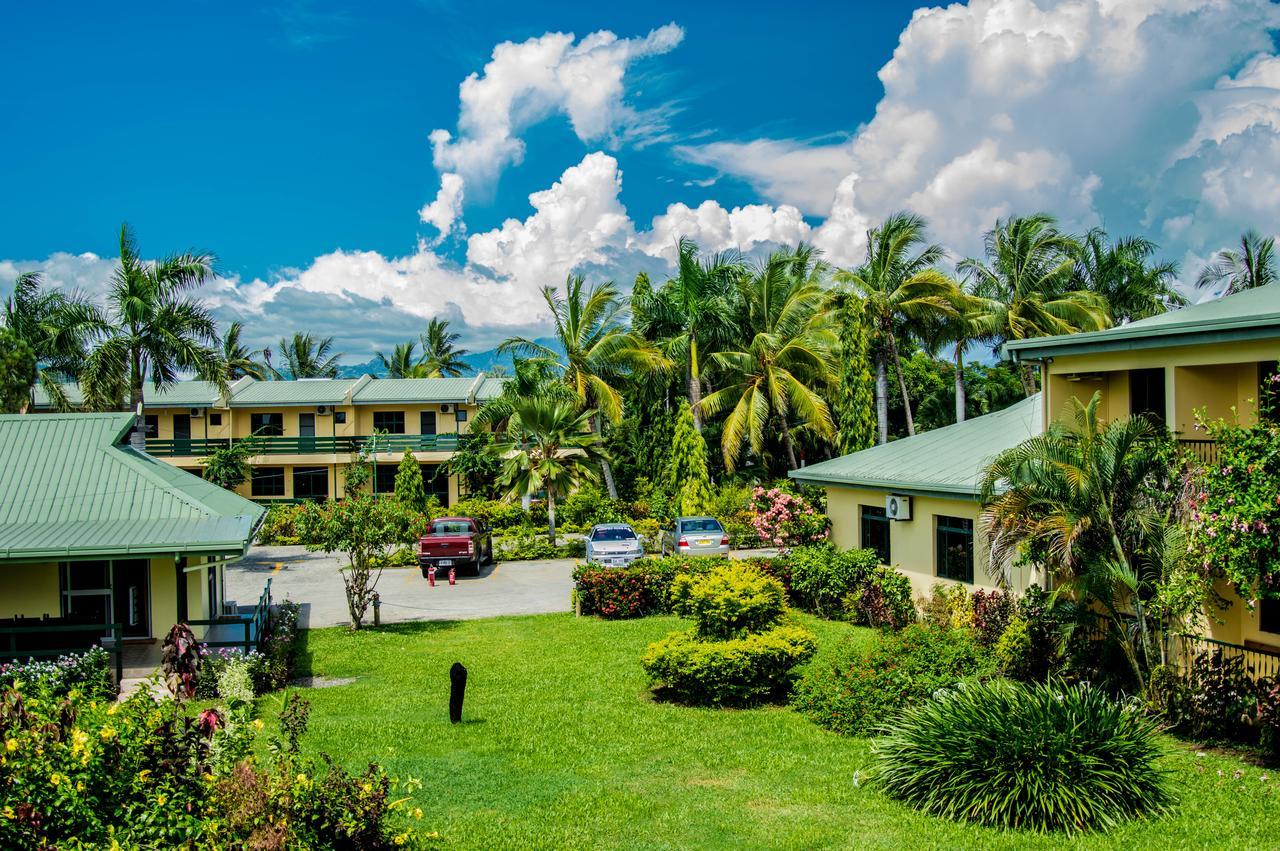 Grand West Villas Nadi Eksteriør billede