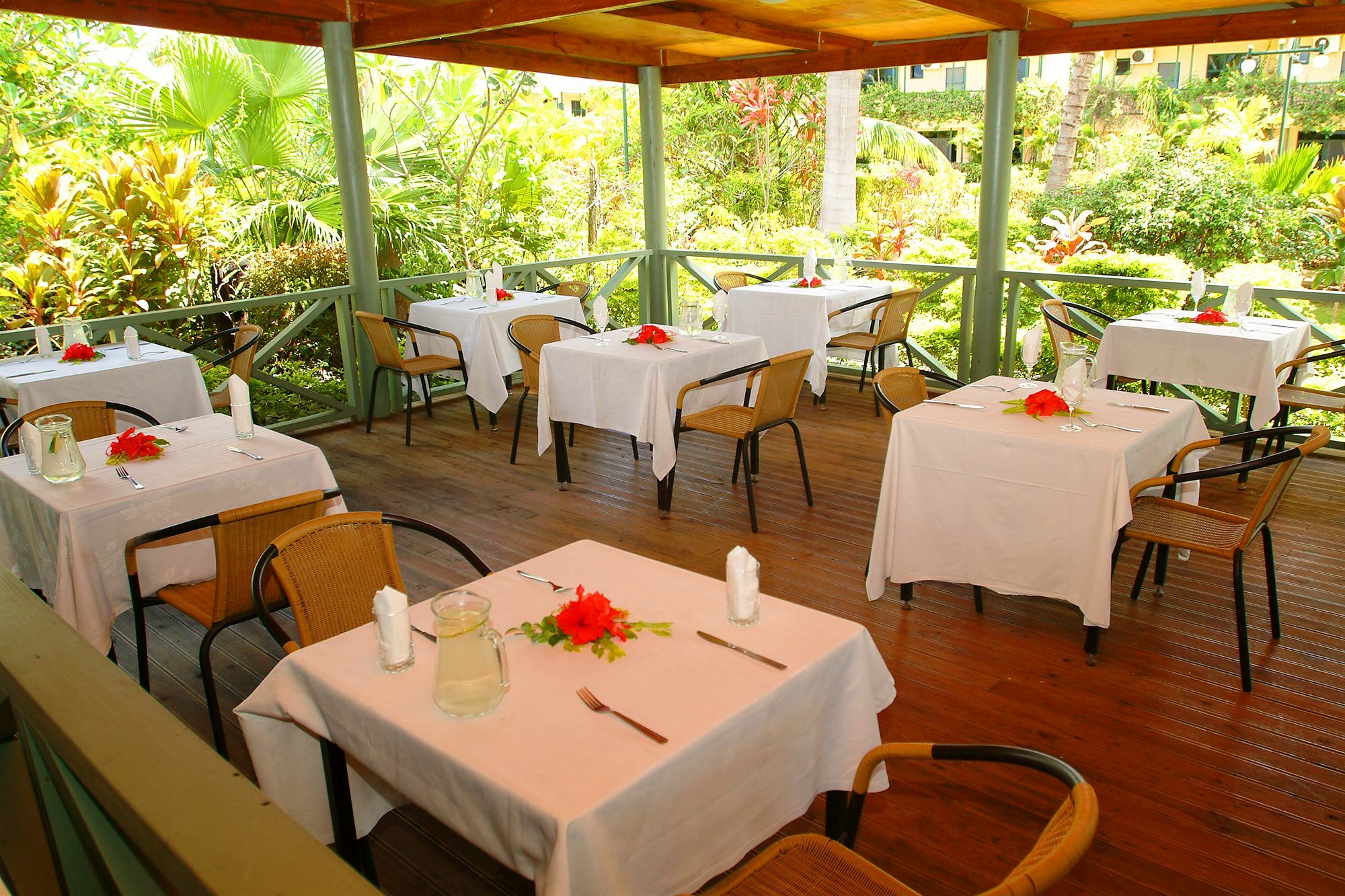 Grand West Villas Nadi Eksteriør billede