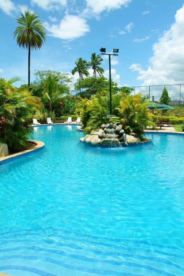 Grand West Villas Nadi Eksteriør billede