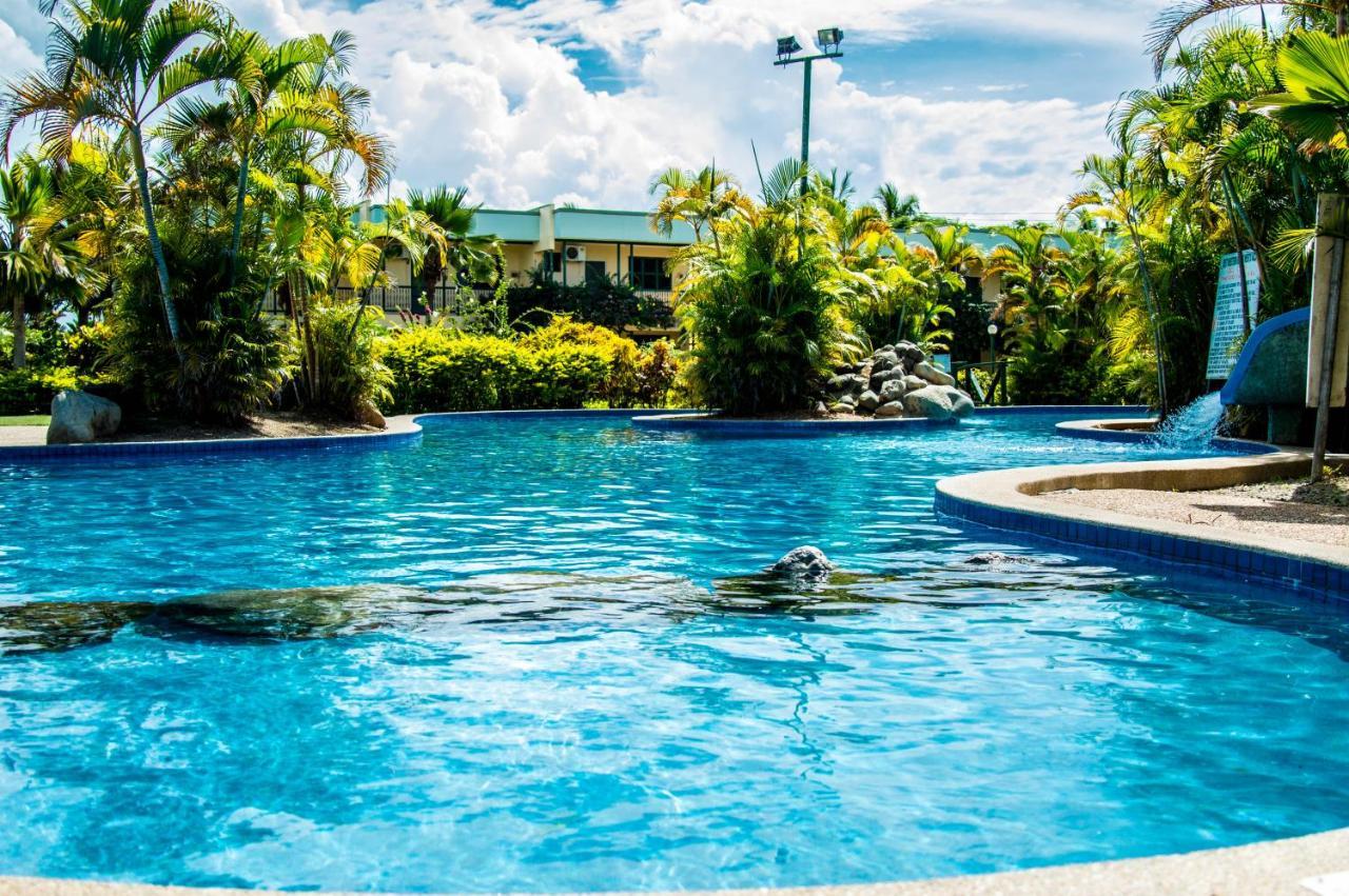 Grand West Villas Nadi Eksteriør billede